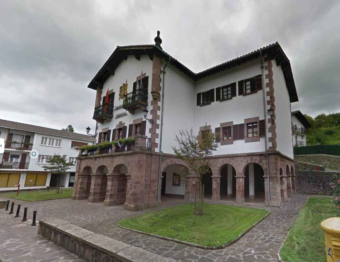 ayuntamiento_doneztebe